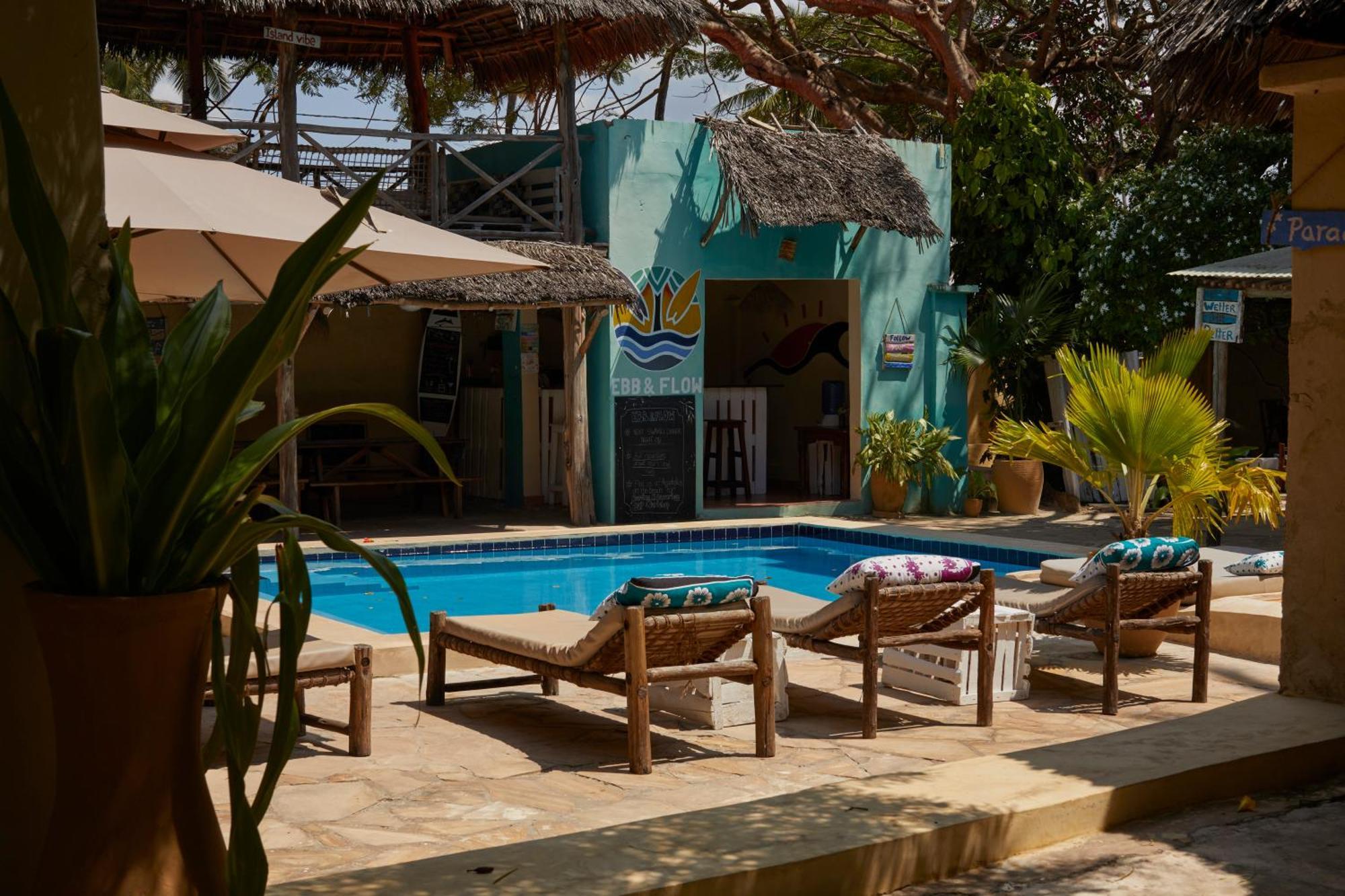 Ebb & Flow Bed & Breakfast *